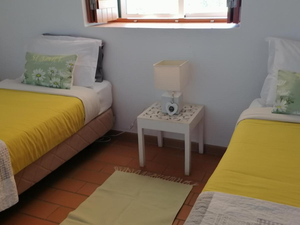 Hostal Tapada Dos Machados Donalda Exterior foto