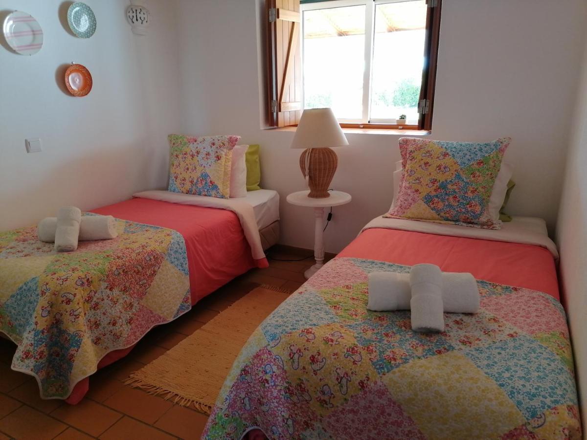 Hostal Tapada Dos Machados Donalda Exterior foto